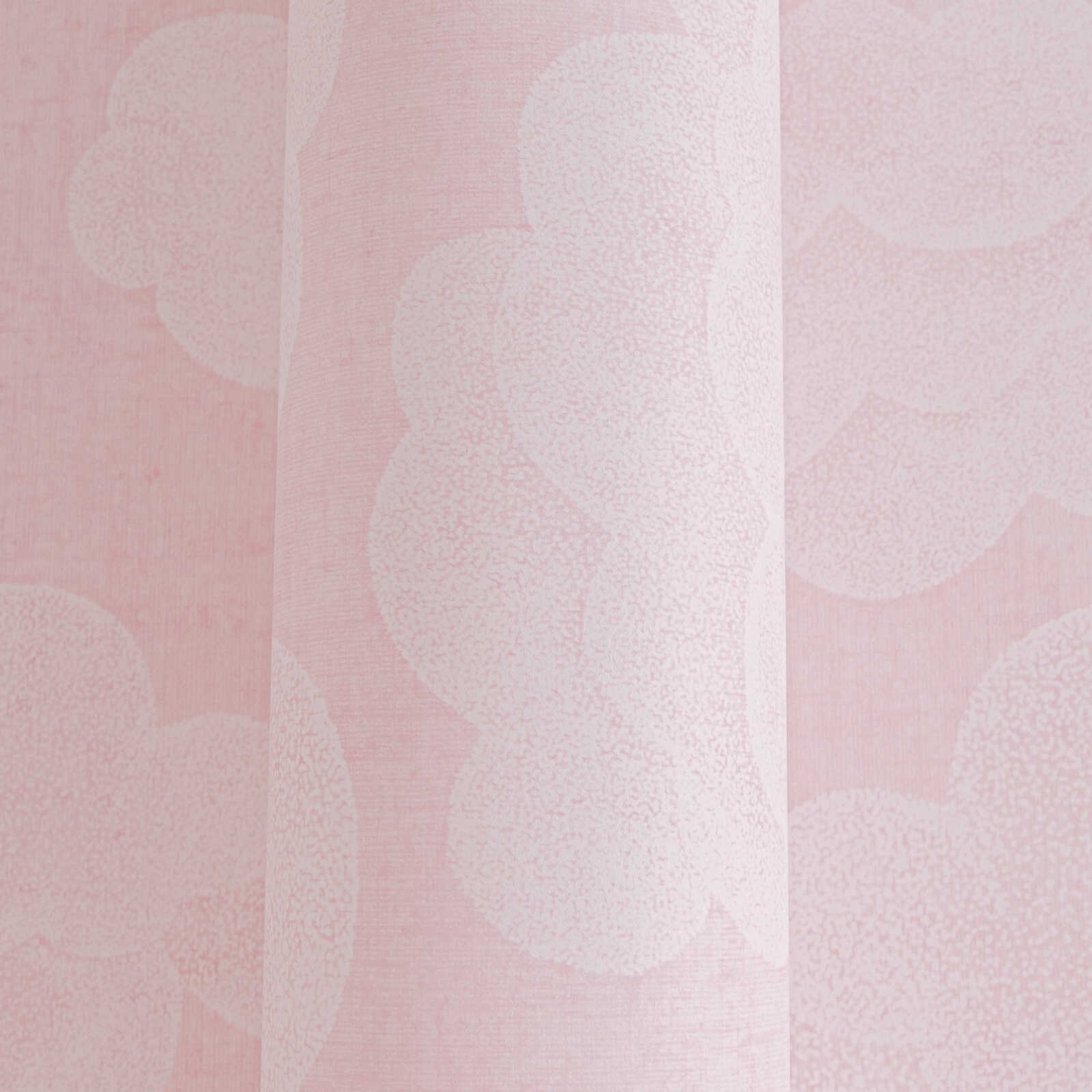             Kinderzimmer Vliestapete mit fluffigen Wolken – Traumhafte Atmosphäre für kleine Träumer – Rosa, Weiß
        