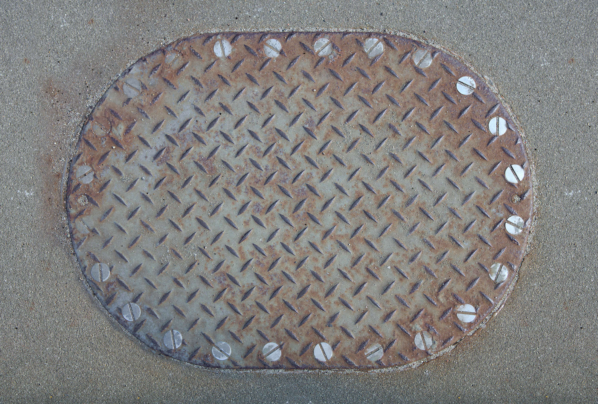 Manhole, Metall, Diamant-Mol Leder?, Rost, runder Deckel