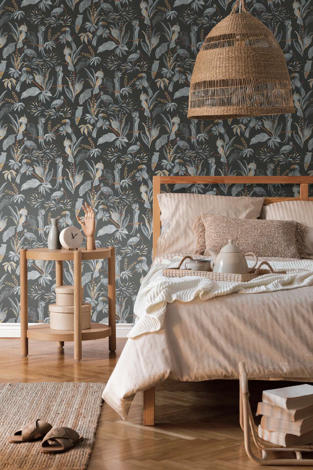             Tapete mit Dschungelpflanzen und Vögeln – Schwarz, Grau, Beige
        