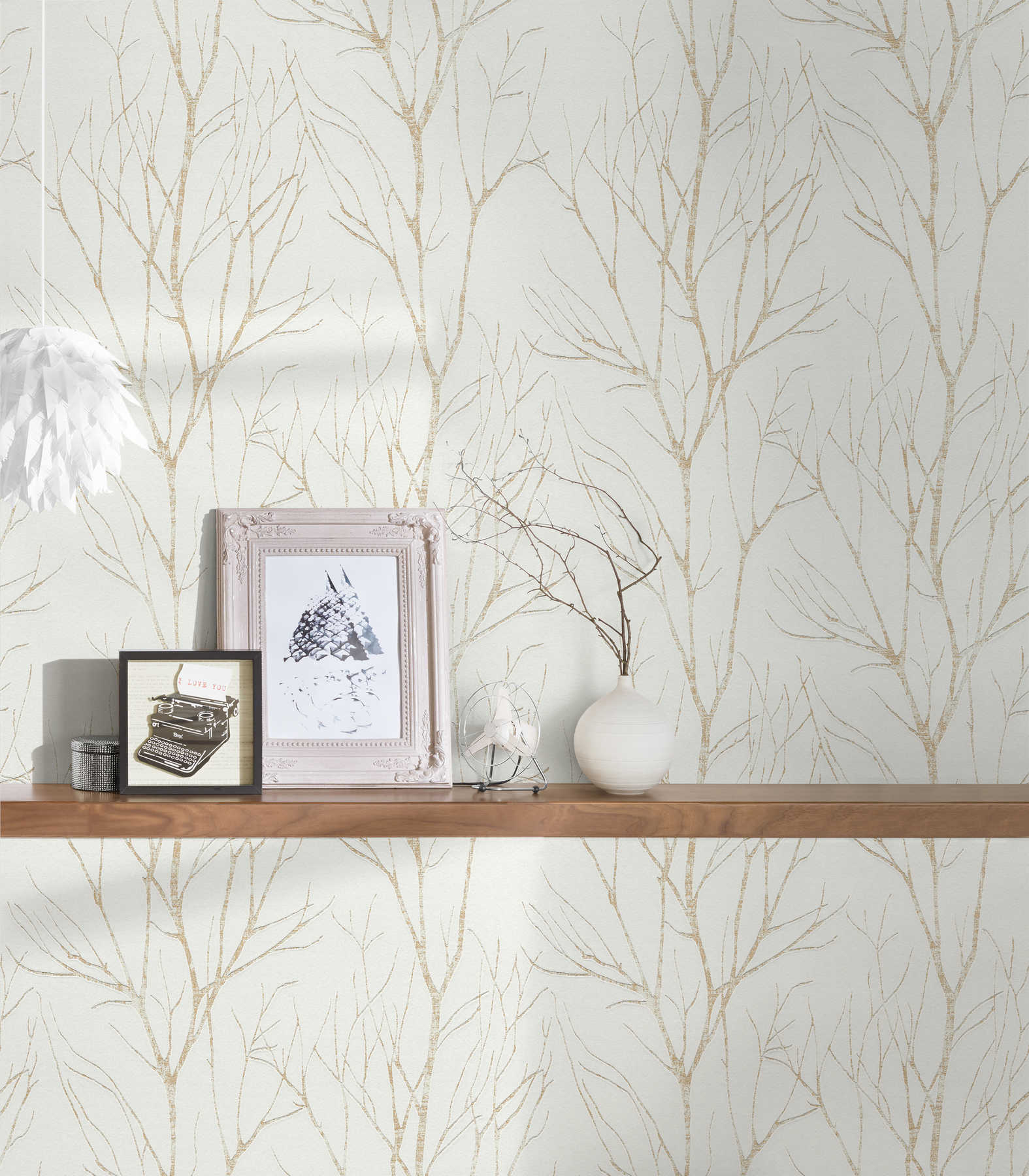             Vliestapete Baummotiv & Metallic-Effekt – Beige, Creme, Metallic
        