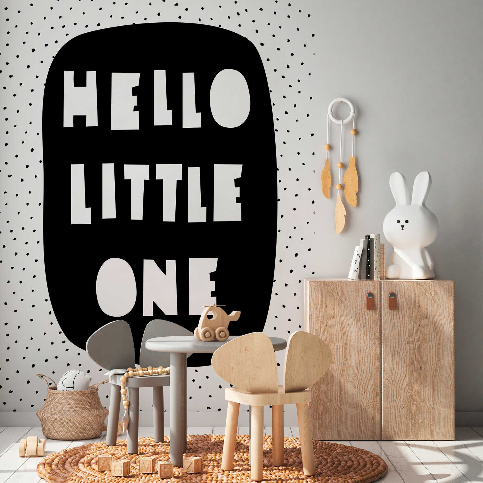        papiers peints à impression numérique pour chambre d'enfant avec inscription "Hello Little One" - intissé lisse & légèrement brillant
    
