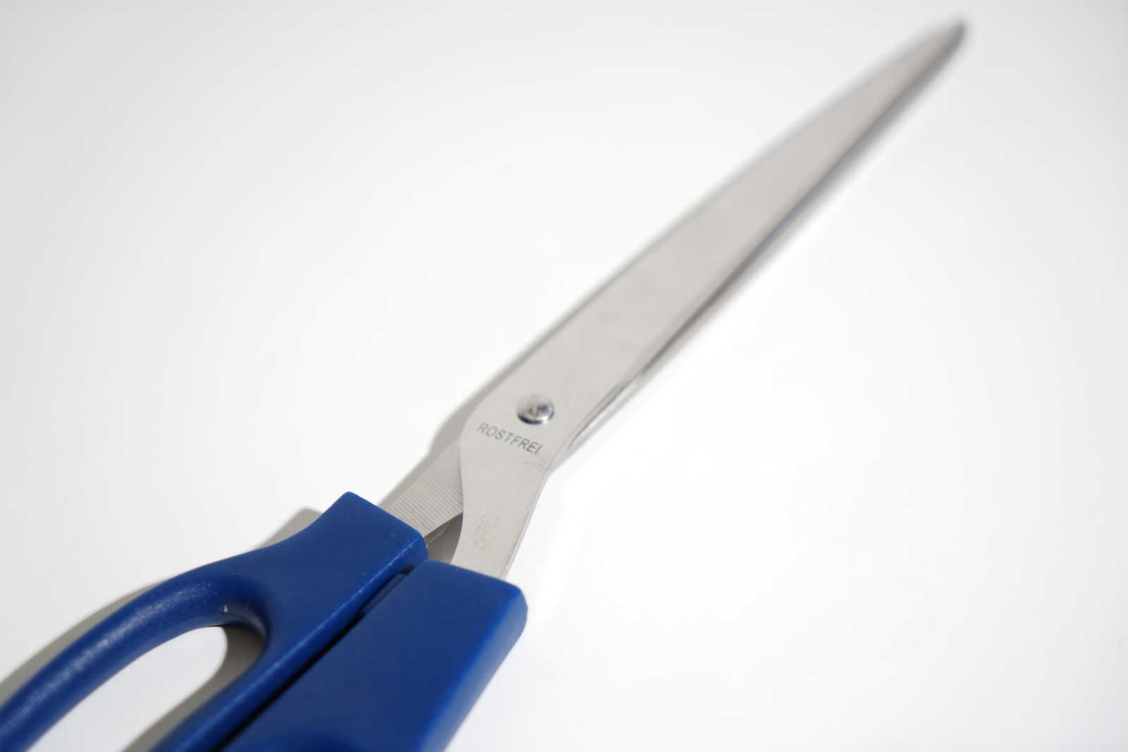             Tapezierschere 28cm in blau mit Edelstahlblatt
        