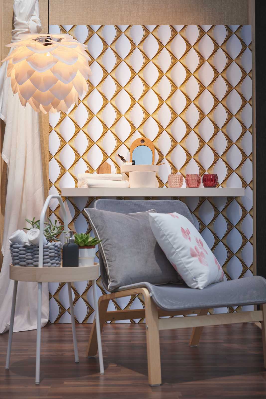             3D Tapete goldenes Retro Muster – Weiß, Grau, Metallic
        