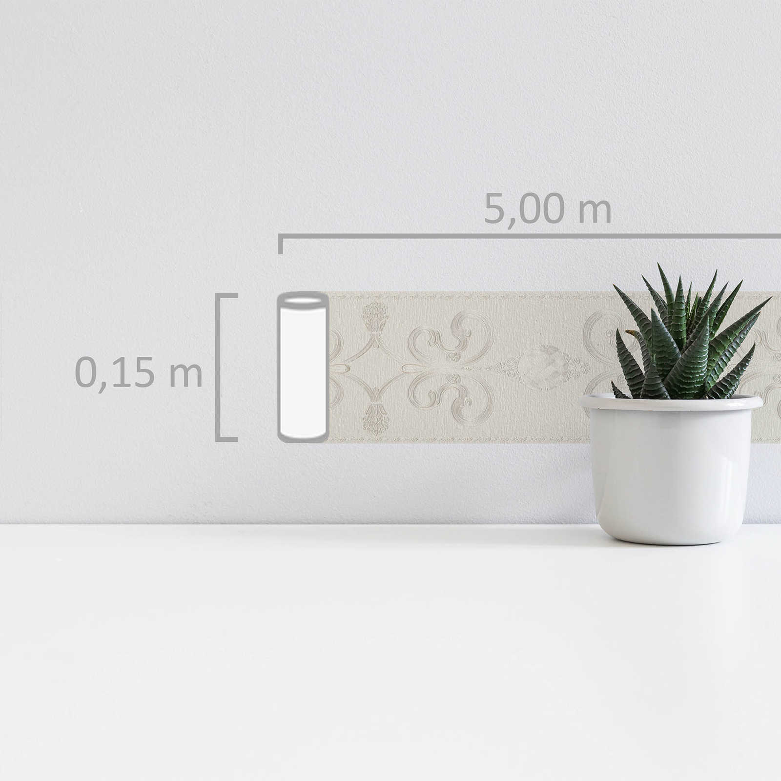             Luxueuze behangrand met structuur & metallic effect
        