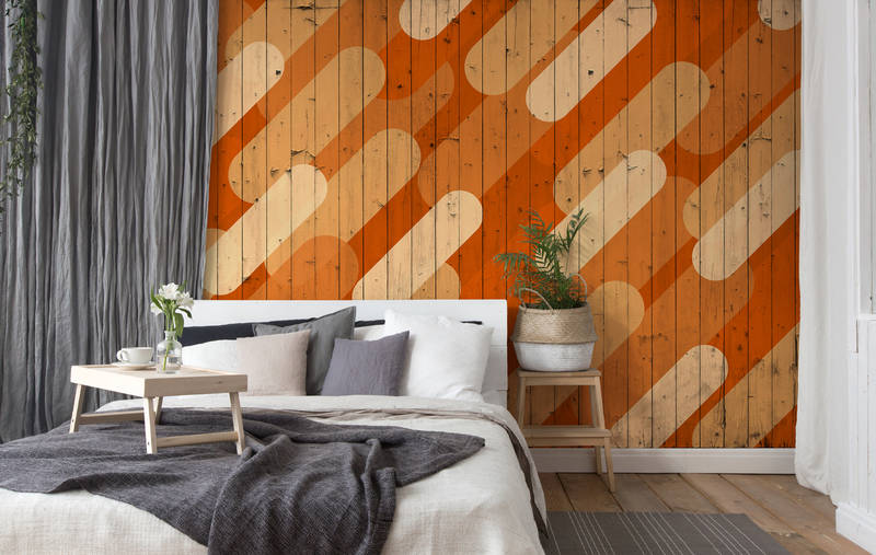             Fototapete mit Bretteroptik & schrägem Streifendesign – Orange, Beige, Creme
        