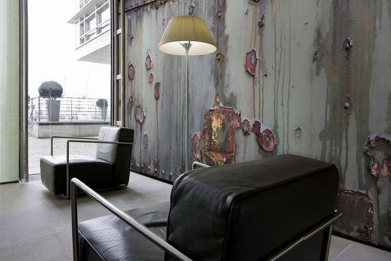             Metalen muur - Industrieel behang met roest & used look
        