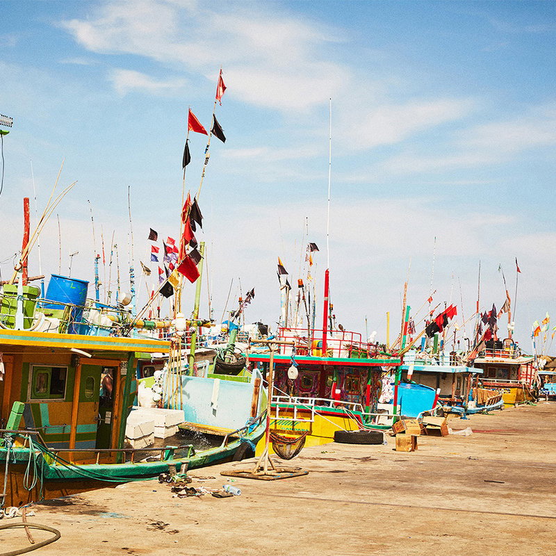 Boot-Boote, Fischerboote, bunte Boote, Hafen, Flaggen