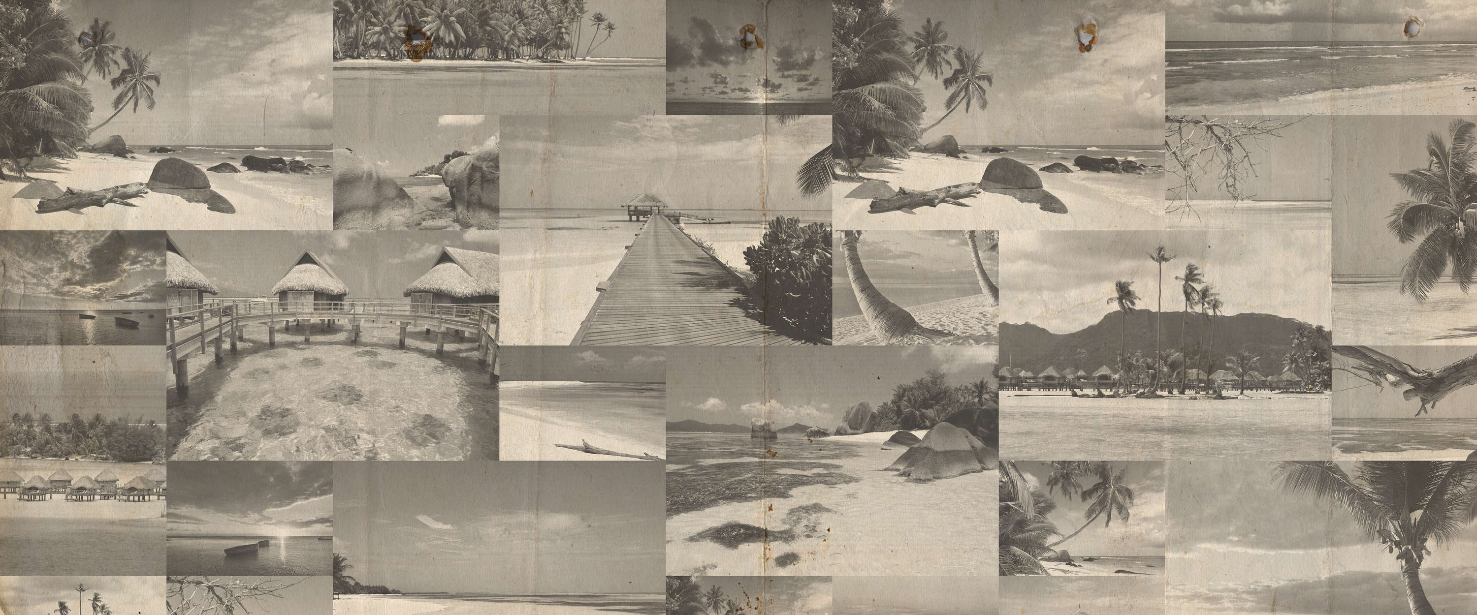             Urlaubs Fototapete – Vliestapete mit Strand Collage in nostalgischer Sepia Wirkung – Braun, Beige
        