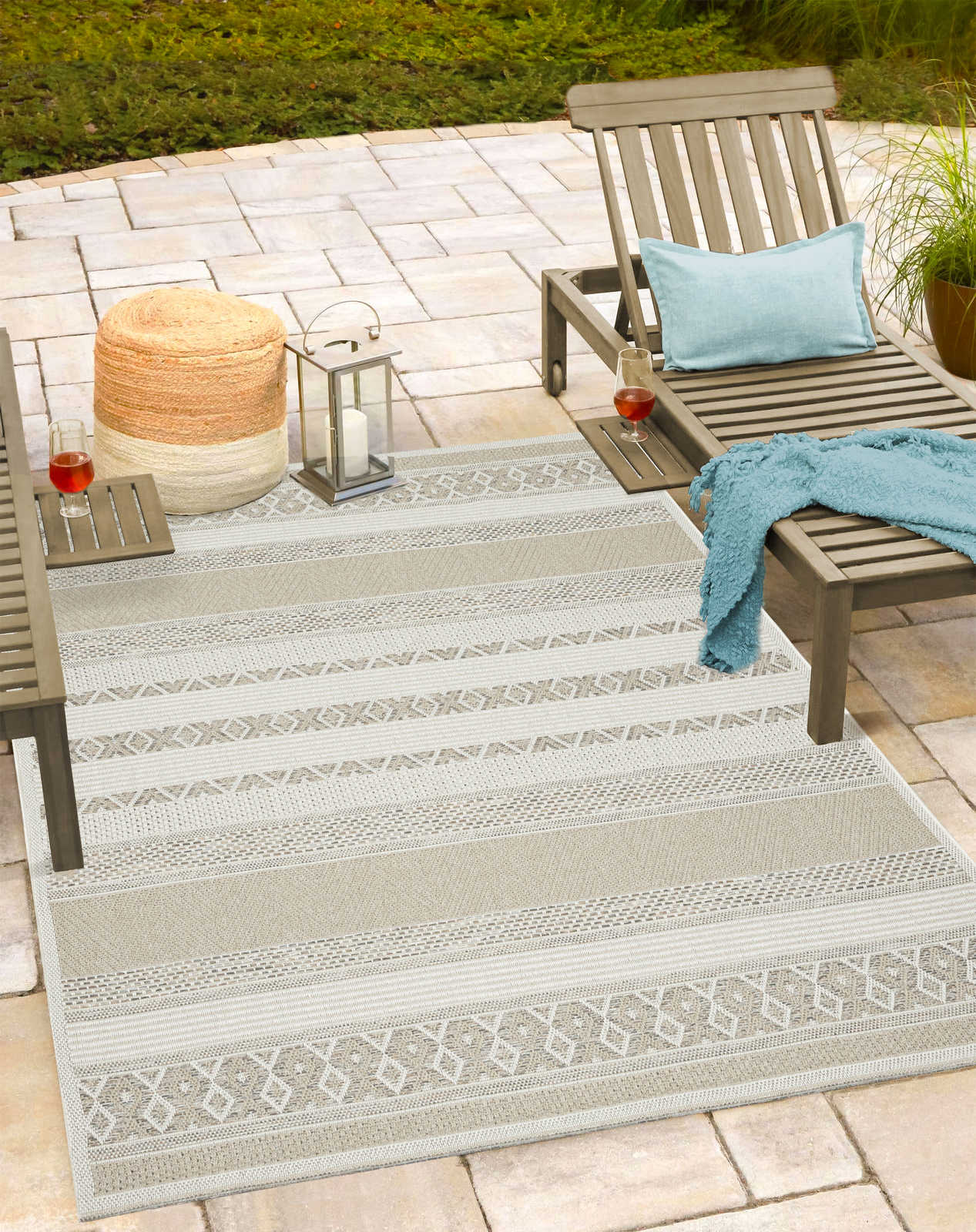         Schlichter Outdoor Teppich als Läufer in Beige – 180 x 67 cm
    