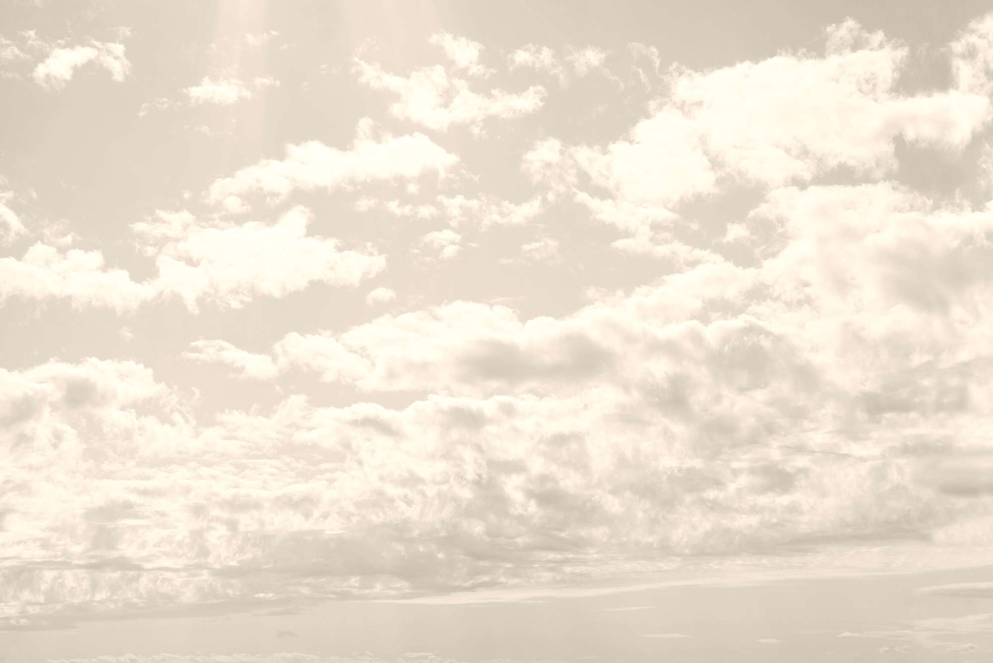             Papier peint graphique Ciel avec nuages sur intissé lisse premium
        