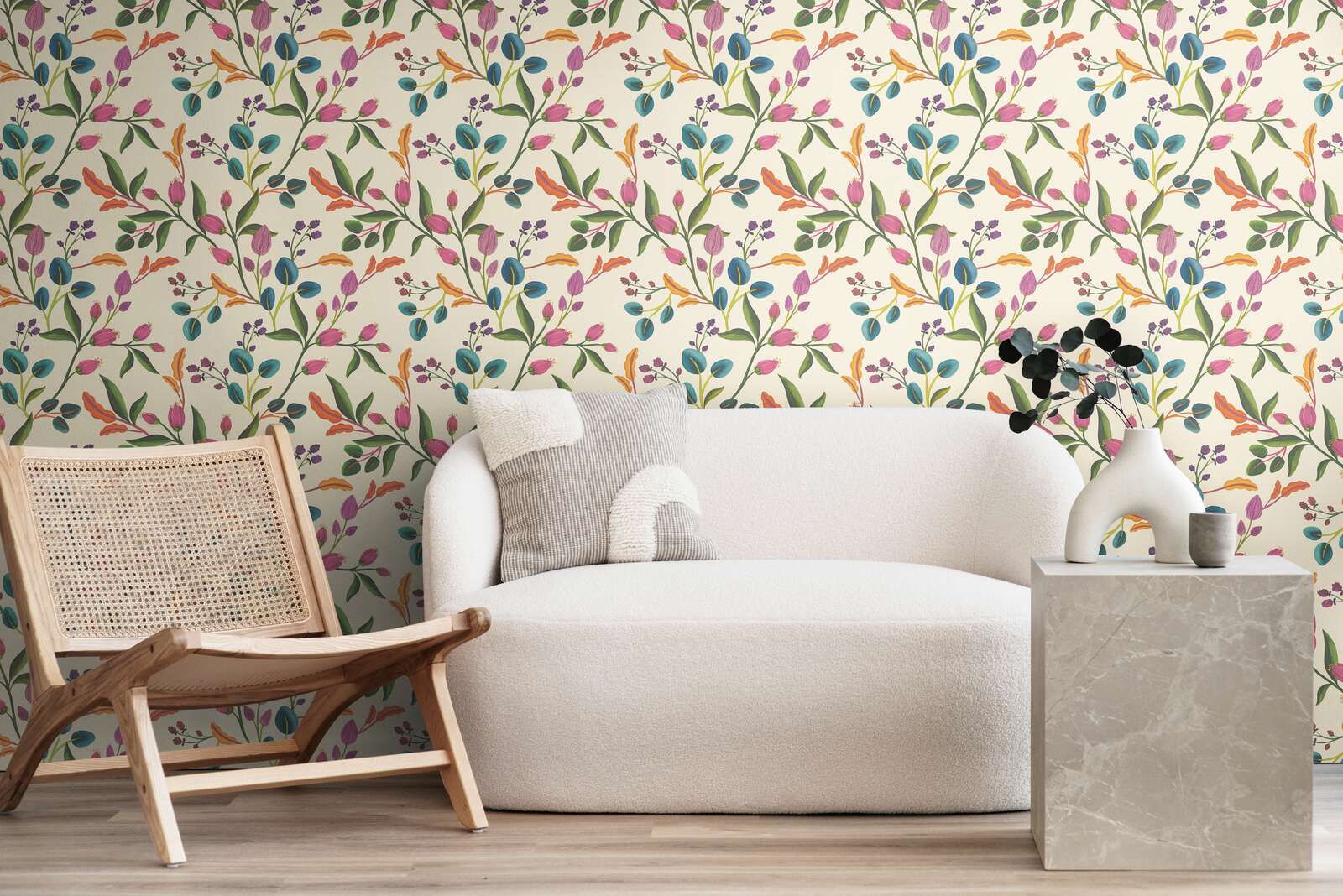             Lebhafte Vliestapete mit Blättermotiv im floralen Vintage-Stil und einfacher Struktur – Beige, Bunt
        