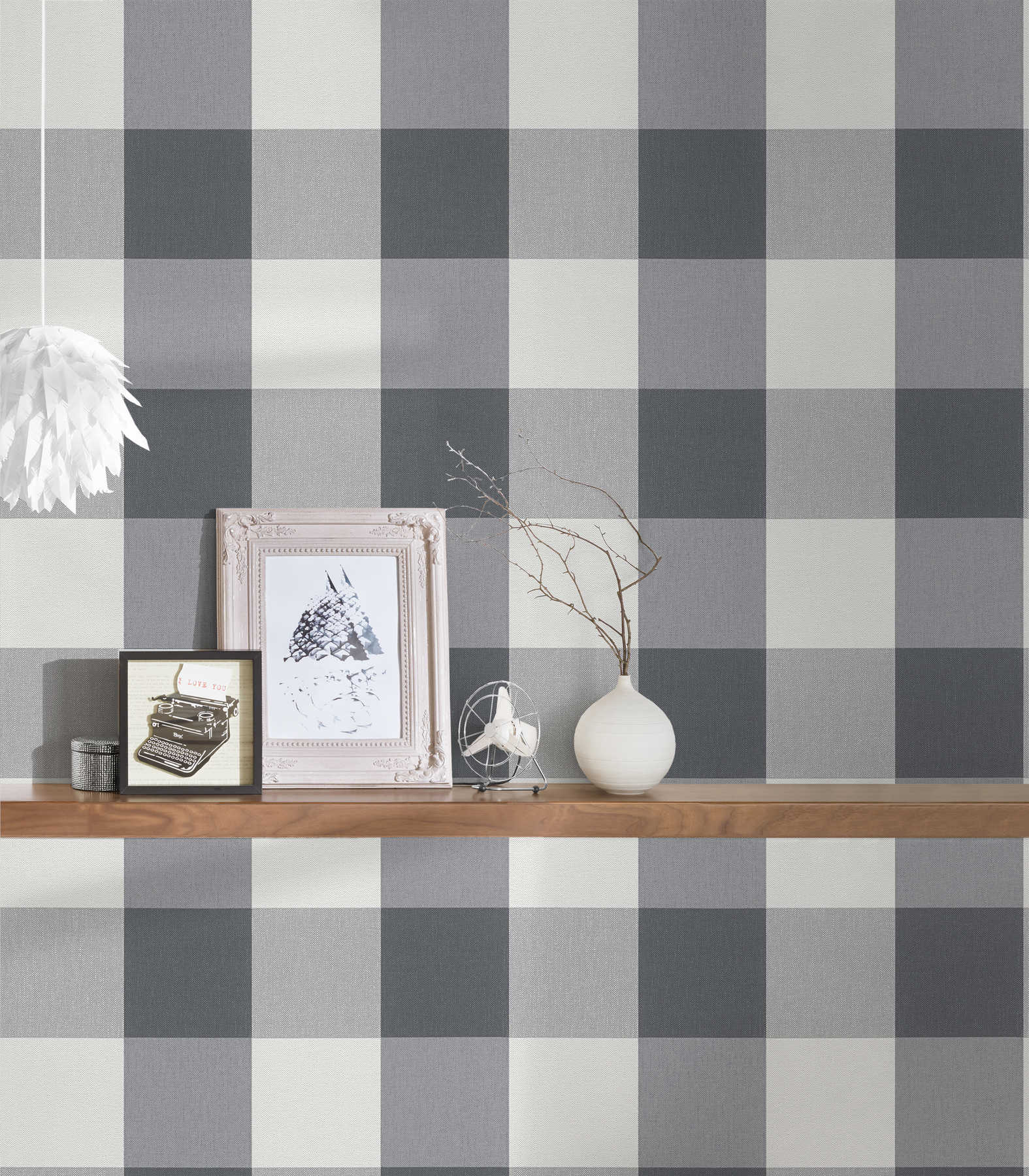             Karierte Tapete mit Textil-Look in harmonischen Farben – Weiß, Grau
        